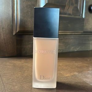 Dior Forever Foundation 2 CR, used once. Ordered online. Wrong color.